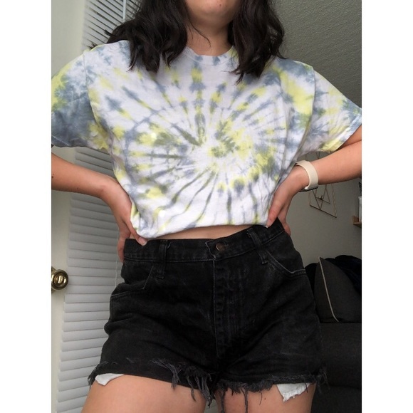 Hanes Other - VINTAGE MELLOW YELLOW TIE DYE SPIRAL T SHIRT TEE
